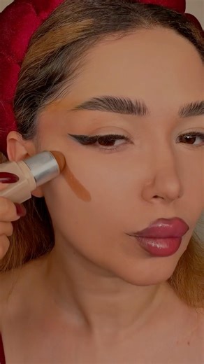 Contour and Blush Apply🔥🥰#shorts #contour #blush #beautytiips #makeuphacks #trendingsong