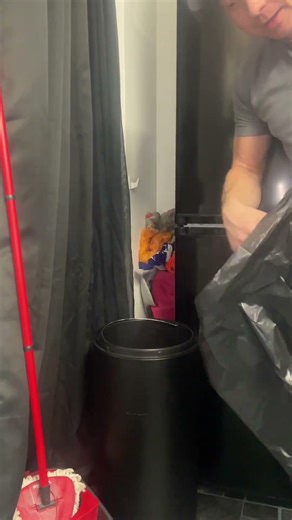 Easy way to fit a bin bag 🤣#hack #hacks #tipsandtricks