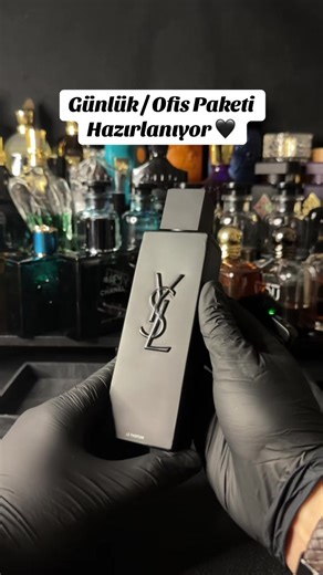 Enes Bey'in Parfüm Siparişi Hazırlığı