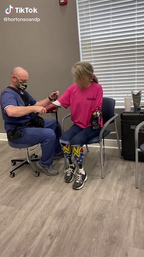Quadruple amputee getting fit with her arms. #hortonsoandp #amputee #viral #viralvideo #prosthetic #amputeegirl #amputeetiktok #amputeetiktok #fyp #f