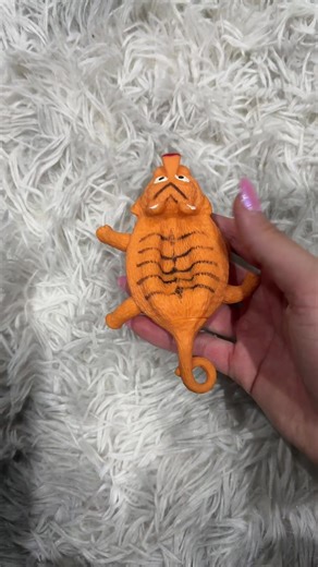 Exploring Fidget Trading with Fidget Toys