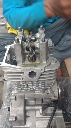 771K views · 5.1K reactions | ENGINE ASSEMBLE PART 2 Part 12 | Jonathan Estrada | Facebook