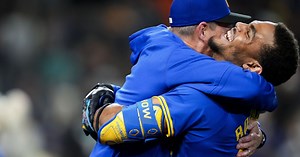 Mariners season and playoff predictions from the national media