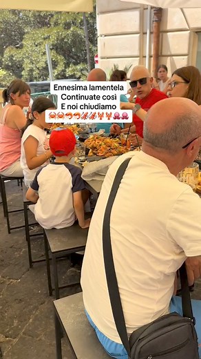 2.6M views · 10K reactions | Ma è normale? . . . #mokrito #siracusa #ortigia #ortigiaisland #siracusamente #siracusafood #siracusa_bestphoto #visitsicily #visititaly #isoladiortigia #catania #ragusa #modica #palermo #sicilydiscovery #sicilyfood #siciliafoodporn #aperitivo #fastcasualfood #foodporn #foodpornlovers #aperitif #visitsicily #sicilia #sicilianfood #siciliabedda #trinacria #travel #pasta #pastalover #aperifish #aperiufo | Mokrito - Fast Casual Food | Facebook