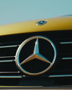 Always open for the sunny side of life: the all-new Mercedes-Benz T-Class. Learn more about the #TClass: mb4.me/t-class #LifeGetsBig #MercedesBenz | Mercedes-Benz