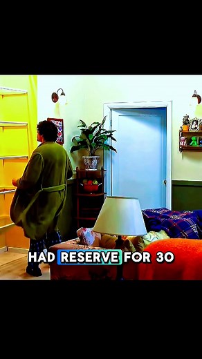 He Lived 30 Years in a Museum… Until She Told Him the Truth. #MovieExplained #SciFiStory #FutureWorld #HumanVsRobots #MuseumLife #StoryExplained #MisterioCinematografico #PeliculaExplicada #SciFiThriller #MindBlowingStory #CinematicUniverse #HistoriaDeCine #PlotTwist #RobotRevolution #LastHuman #VideoExplicado #USAReels #FBReelsUSA #YouTubeShorts #ViralShorts | Movie explain