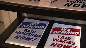 18 reactions | ‘Tis the season for holiday gifts this weekend on FYI...