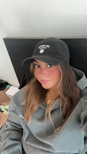 Casual Style Tips: How to Wear a Baseball Cap