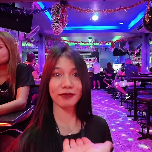 Exploring Soi 6 Bars to Experience Pattaya Nightlife