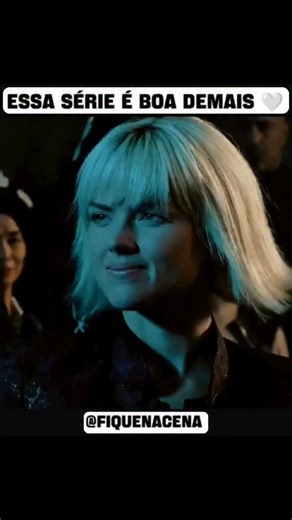 FIQUENACENA | 🎬 SÉRIE: GOTHAM (2014–2019) 📍 ONDE ASSISTIR? 👉 L1NK NA BIO 🔗 Sinopse: Prepare-se para mergulhar no lado mais sombrio da cidade que nunca... | Instagram