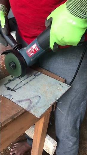 💥 Sparks Fly! Cutting Metal the Easy Way with Grinder!