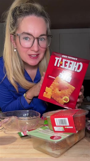 cheese crackers such a gorgeous snack #cheezit #snack #tiktokmademebuyit