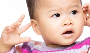 Why Do Babies Hit Themselves? 8 Reasons, How To Stop It