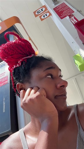 22-Year-Old Single Mom Navigates a Stranded Day