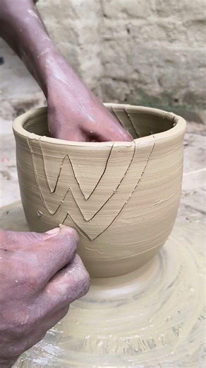pottery with clay 🌸#satisfying #ceramic #pottsry#handmade #shorts #video #clayart #trending #india
