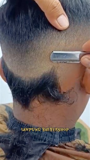 💈 razor technique #easytrickie #easytechnique #easyhaircut #haircuttutorial #outline #shaving #shaves #razoring #fblifestyle #hair #everyone #fyp #asmr | Joel Hair Cut