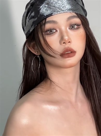 Unrecognizable Makeup Tutorial: Transform Your Look