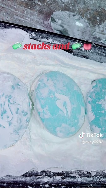 Exploring the Unique Sounds of Eating Cornstarch