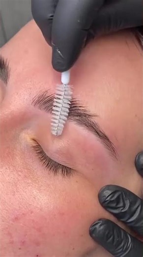 ✨ Perfekte Augenbrauen in wenigen Sekunden ✨