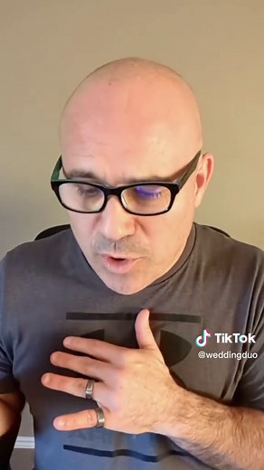 Wedding Dance Songs for Siblings: Musical Recommendations from a Wedding DJ