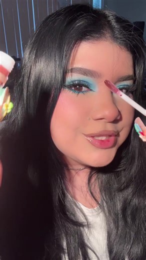 Guisselmakeup (@guissel.makeup)’s videos with sonido original - Guisselmakeup