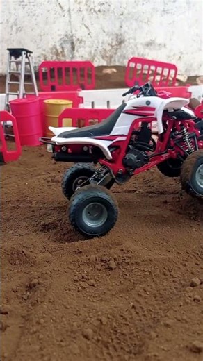 rc toyota landcruiser towing atv motorbike #minirc #rc #rccrawler