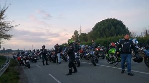 Vidéo. Les motards rendent hommage à François, ce jeune de 18 ans tué en moto à Fauguerolles