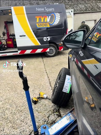 24/7 Mobile Tyre and Puncture Repair Services