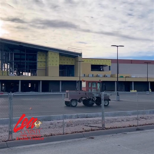 Progress you can see. Possibility you can feel. The Lea County Event Center continues to take shape as construction moves forward on our expanded facilities. Every beam, wall, and detail brings us closer to a space designed to host unforgettable events for our community and beyond. We look forward to welcoming you into what’s next for Lea County. 📍 Hobbs, New Mexico 📞 575-391-2901 #LeaCountyEventCenter #LeaCountyNM #NewMexicoEvents #CommunityInvestment #BuiltForEvents #ProgressInMotion #Future