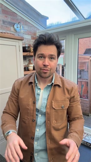 Sam Nixon on Instagram: "Cheats Chicken Ramen 🍜 Really easy, healthy and delicious. The miso paste and porcini aren’t the cheapest of ingredients but once you have them they last for months so you can make this time and time again. This serves 2 but I had some leftover broth so I used it the next day by simply bringing it to a boil, adding some sugar snap peas and pouring it over some cooked sliced chicken. Ingredients 1 litre of chicken stock 2 large eggs 2 chicken breasts 1 thumb size piece o