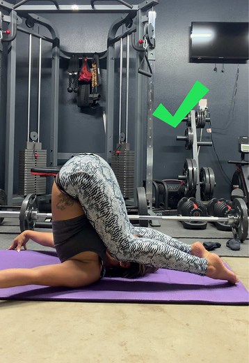 Yoga do’s and don’ts matter more than you think. Even small mistakes can lead to injury so focus on proper form from the start. Stay consistent listen to your body and you’ll see progress overtime. #yogadosanddont #yogamobility #workofart #dailyyoga
