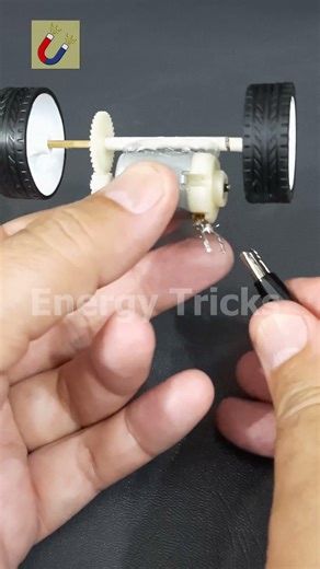 Turn a simple motor into a powerful gearbox!