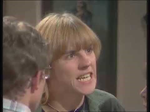 Metal Mickey (Series 1) Taking the Mickey