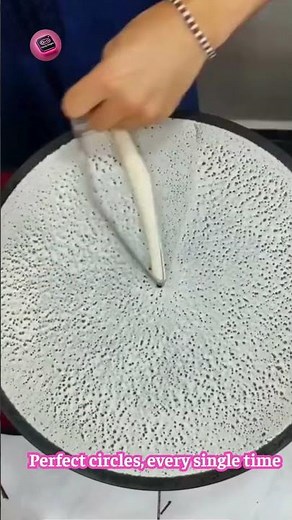 This Tool Makes Perfect Round Cakes Effortlessly! 🍰✨