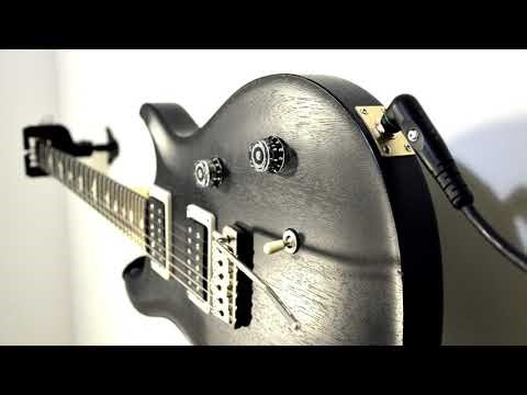 Paramore - In The Mourning (guitar solo)