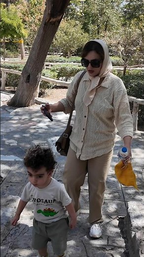 IRAN WILDLIFE | 4K Walk Through Isfahan Bird Garden & Aquarium