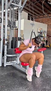 Episode 14🔥 the facial expressions are real 🥵🙂‍↔️ so i was fighting through the reps chile #facebookreelsviral #explorepage #caloriedeficitdiet #fitness #fitgirl | Jazmen Walker