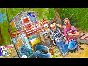 Exploring Secret Abandoned Treehouse! 💥 (CRAZY!)