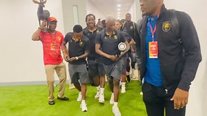 718K views · 10K reactions | MOMENTO DA ENTRADA DA SELECÇÃO NACIONAL AO ESTÁDIO NACIONAL 11 DE NOVEMBRO. “Servir o Futebol e a Nação” | Federação Angolana de Futebol - FAF | Facebook