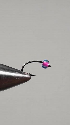 2.1M views · 28K reactions | Here is a short tying up a CDC Poof Brassie. For the full video click on this link: CDC Poof Brassie Fly Pattern Tutorialhttps://youtu.be/ofpKI88lcb8RECIPE:Thread: Semperfli Nano silk 18/0Body: .2mm Semperfli copper and brown wirePoof: CDCCollar: PeacockBead: Glass Czech Hook: Stealth hook C14#Flytying #svendflies #flyfishing #fullsvendit #ridiculousflies #macrophotgraphy | Svenddiesel | Facebook