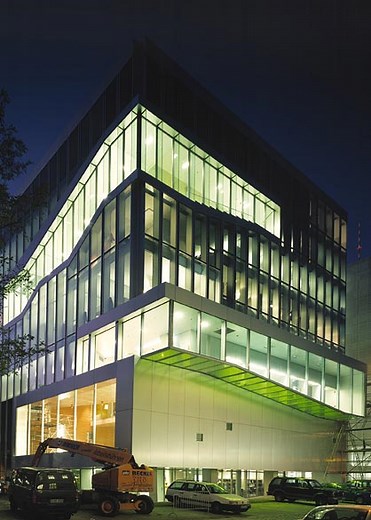 ✅ Netherlands Embassy in Berlin - Data, Photos & Plans - WikiArquitectura