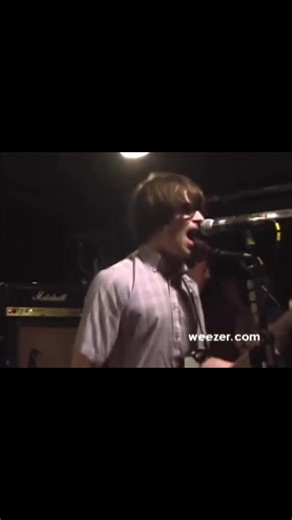 Weezer - El Scorcho: A Musical Deep Dive