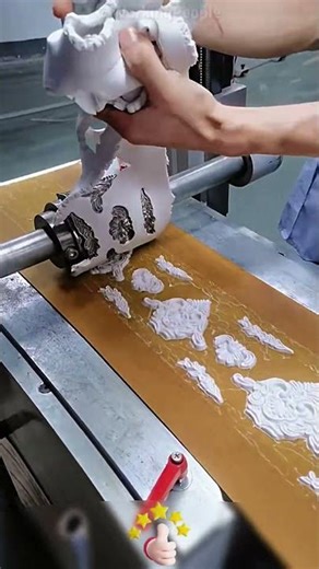 Manufacturing process of decorative wooden frame border patterns 🪵🎨✨