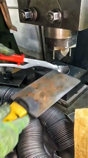 Satisfying Metal Deep Drawing Process – Perfect Cup Forming in Seconds