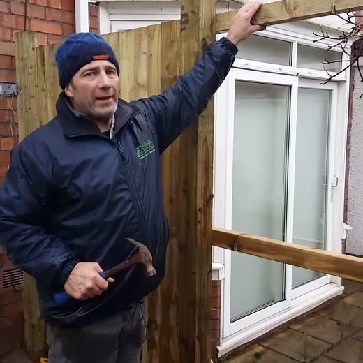 How To Build A Feather Edge Fence With Johnyboy