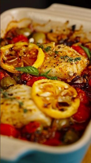 One-Dish Italian Cod fish with Cherry Tomatoes and Olives – a flavor-packed, oven-baked wonder!