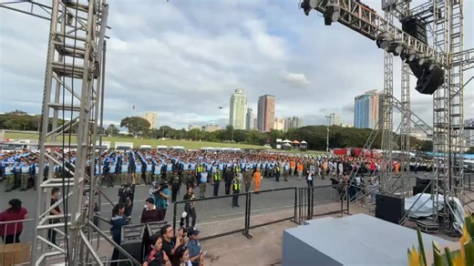 ATM: The arrival of Mayor Isko Moreno to the send-off ceremony of security and safety forces for #Nazareno2026 at Quirino Grandstand | Isko Moreno Domagoso