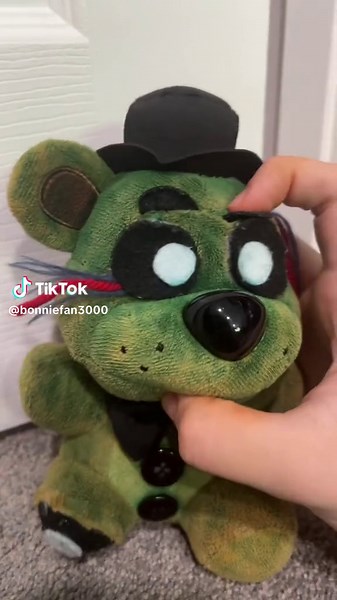 FNaF 3 burning down live footage