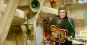 Johnny Cash Does Rendition Of '(Ghost) Riders In The Sky' On The Muppet Show