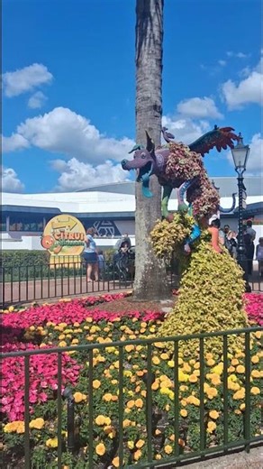 Wait… This Is ALL Flowers?! 🌺 EPCOT Coco Topiary Xoloitzcuintli alebrije Yes, and More 03-06-26